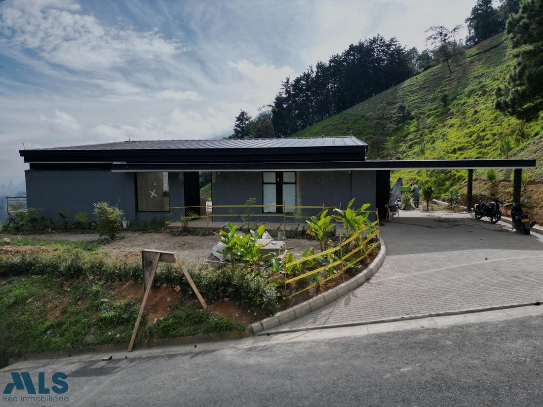House in Envigado, Antioquia, Colombia 1 - 16208615