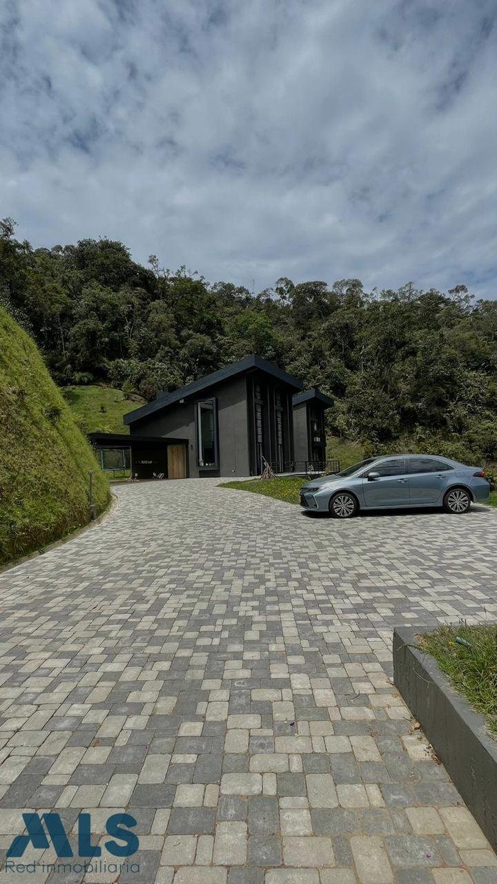 House in Envigado, Envigado, Colombia 4 - 16208748