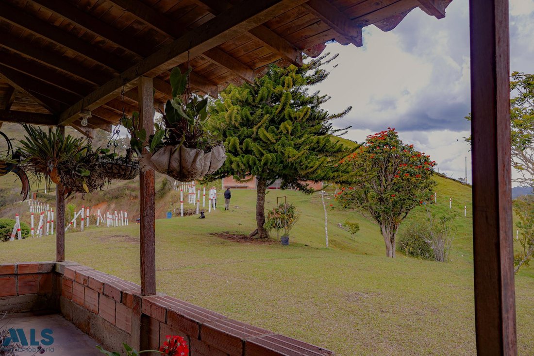 Land in San Vicente, Antioquia, Colombia 2 - 16208602