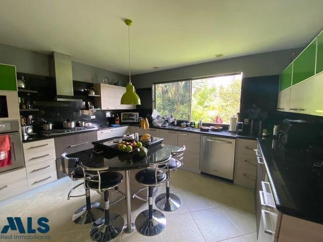 House in Medellín, Antioquia, Colombia 4 - 16208626