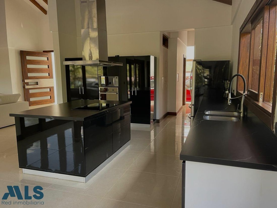 House in Rionegro, Guarne, Colombia 2 - 16208607