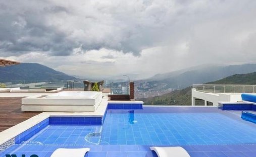 House in Bello, Antioquia, Colombia 1