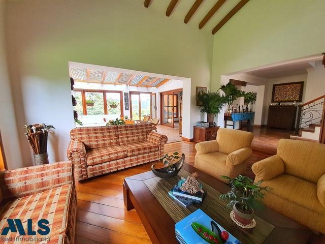 House in Envigado, Antioquia, Colombia 4 - 16208486