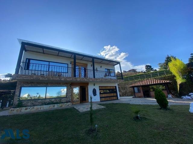 House in Medellín, Antioquia, Colombia 1 - 16208439