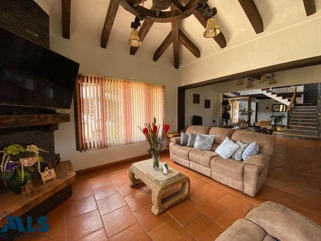House in Medellín, Antioquia, Colombia 4 - 16208592