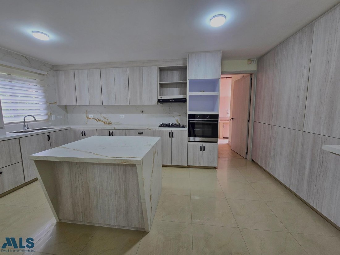 House in Envigado, Antioquia, Colombia 2 - 16208493