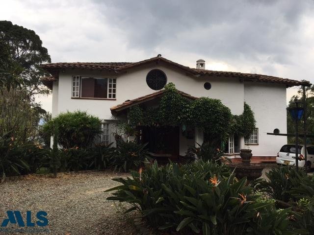 House in Envigado, Antioquia, Colombia 3 - 16208415