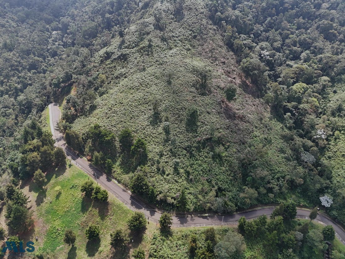 Land in Santa Elena, Antioquia, Colombia 4 - 16208543