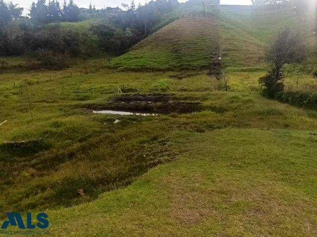 Terrain à Medellín, Antioquia, Colombie 5 - 16208449