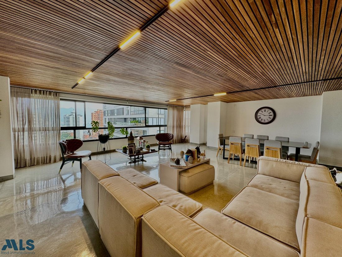 Apartment in Medellín, Antioquia, Colombia 3 - 16208314