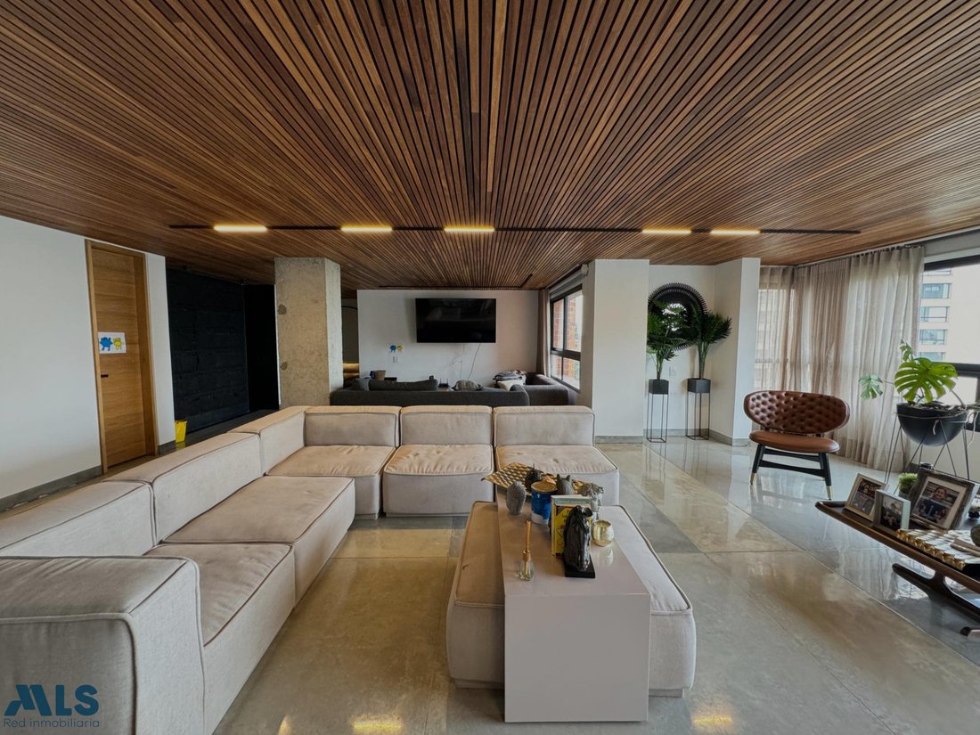 Apartment in Medellín, Antioquia, Colombia 4 - 16208314