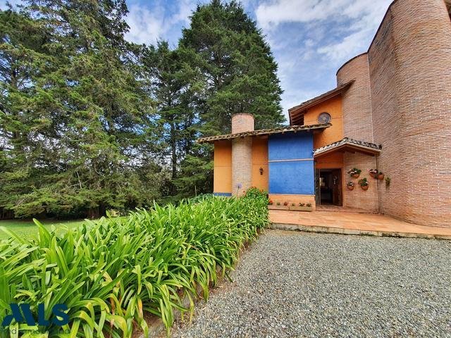 House in Envigado, Antioquia, Colombia 1 - 16208486