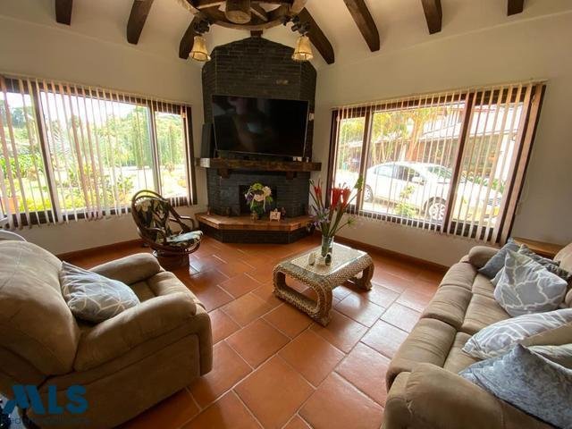 House in Medellín, Antioquia, Colombia 5 - 16208592