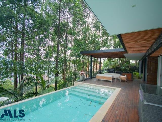 House in Santa Elena, Antioquia, Colombia 1 - 16208254