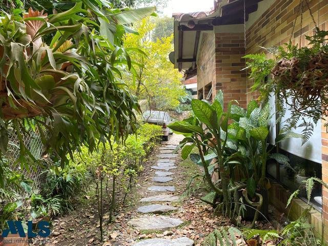 House in Envigado, Antioquia, Colombia 3 - 16208535