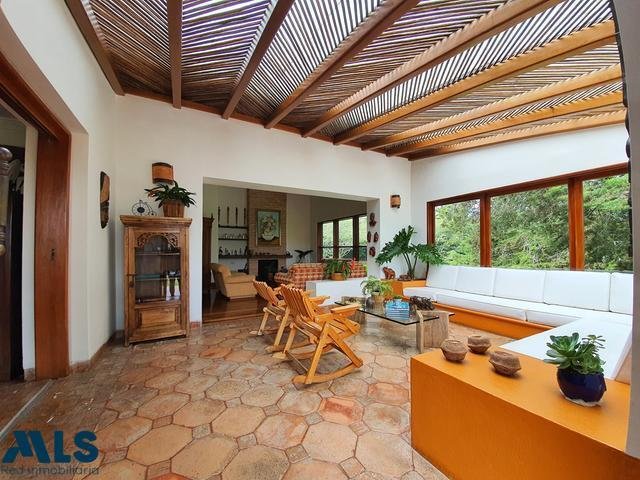 House in Envigado, Antioquia, Colombia 5 - 16208486