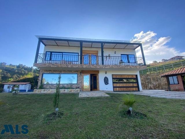 House in Medellín, Antioquia, Colombia 2 - 16208439