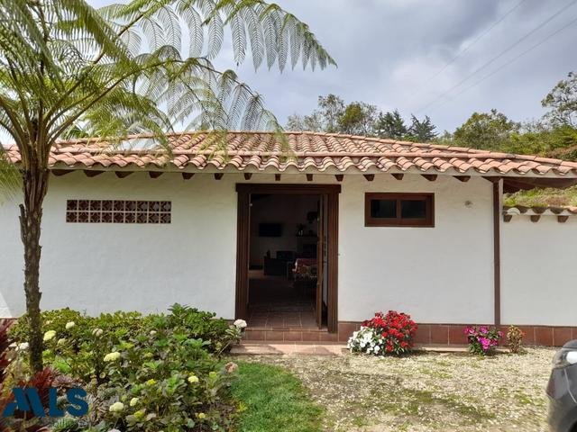 House in El Carmen, Rionegro, Colombia 1 - 16208520