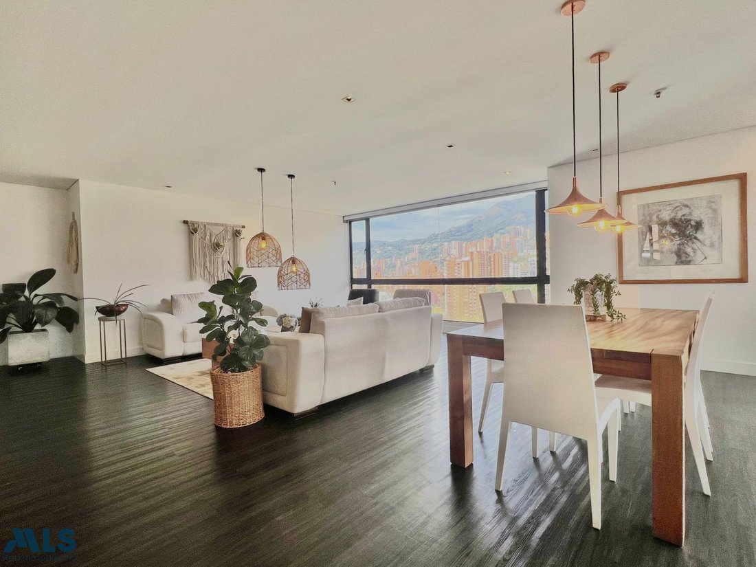 Apartment in Medellín, Antioquia, Colombia 3 - 16208640