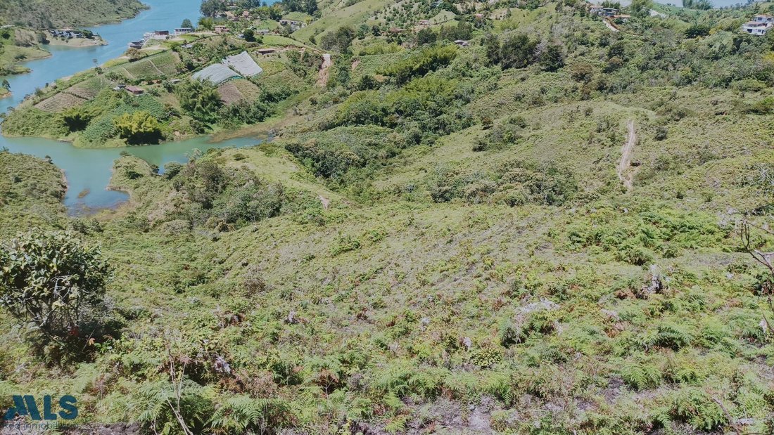 Land in El Peñol, Antioquia, Colombia 2 - 16208351