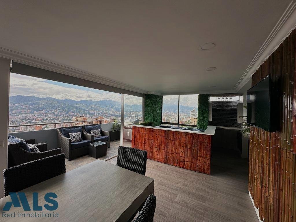 Apartment in Medellín, Antioquia, Colombia 4 - 16208365