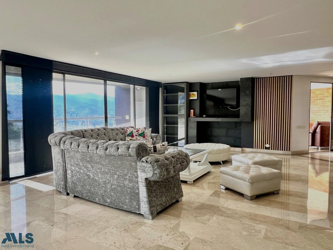Apartment in Medellín, Antioquia, Colombia 4 - 16208826