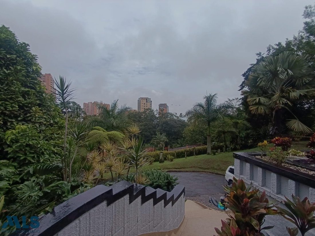 House in Medellín, Antioquia, Colombia 3 - 16208265