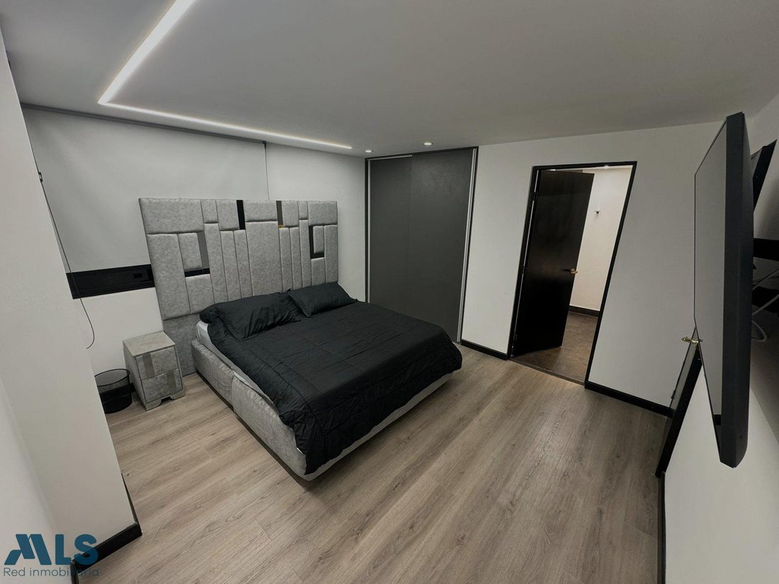 Apartment in Medellín, Antioquia, Colombia 1 - 16208448