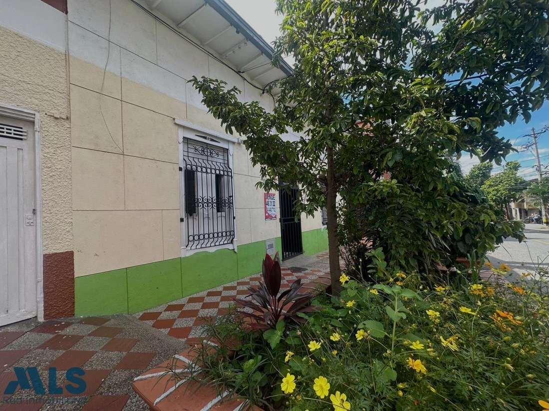 House in Medellín, Antioquia, Colombia 4 - 16208491