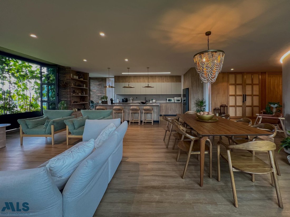 Apartment in Medellín, Antioquia, Colombia 4 - 16208346