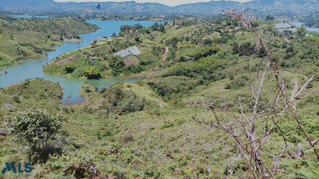 Land in El Peñol, Antioquia, Colombia 5 - 16208351