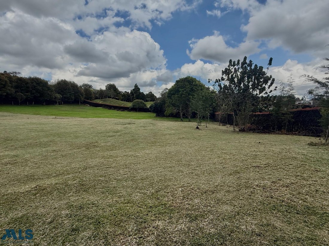 Land in Las Mercedes, Antioquia, Colombia 3 - 16209012