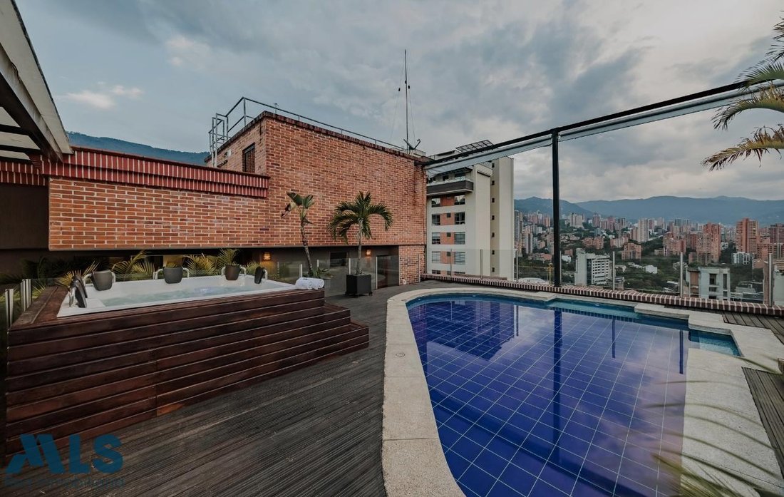 Apartment in Medellín, Antioquia, Colombia 2 - 16208488
