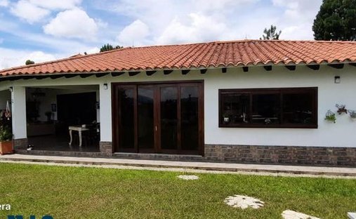 Casa en Guarne, Rionegro, Colombia 1