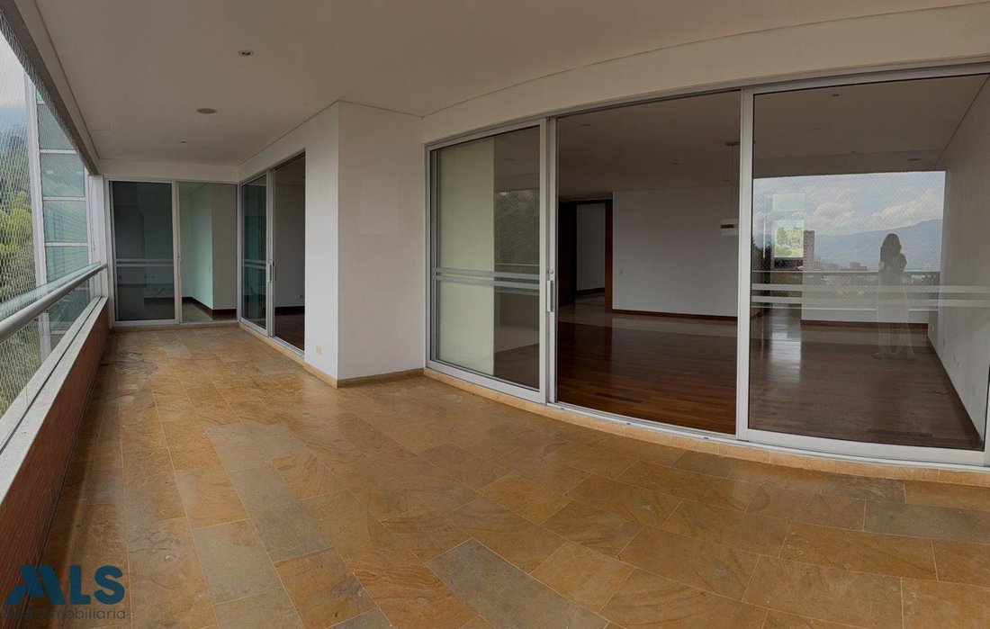 Apartment in Medellín, Antioquia, Colombia 5 - 16208324