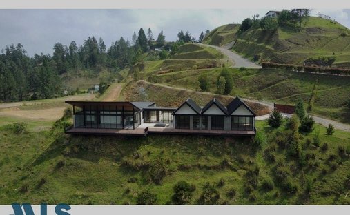 House in El Retiro, Retiro, Colombia 1