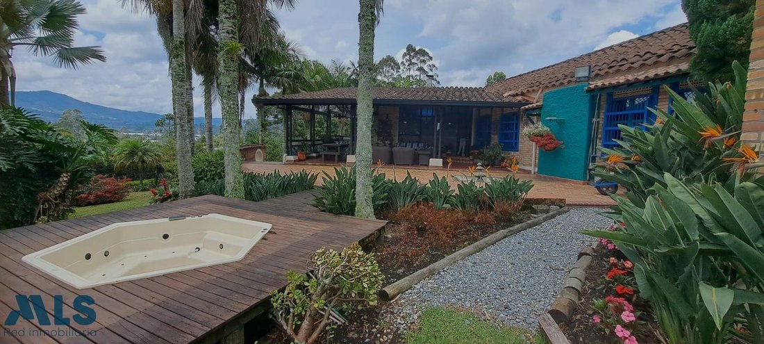 House in La Ceja, Antioquia, Colombia 2 - 16208647