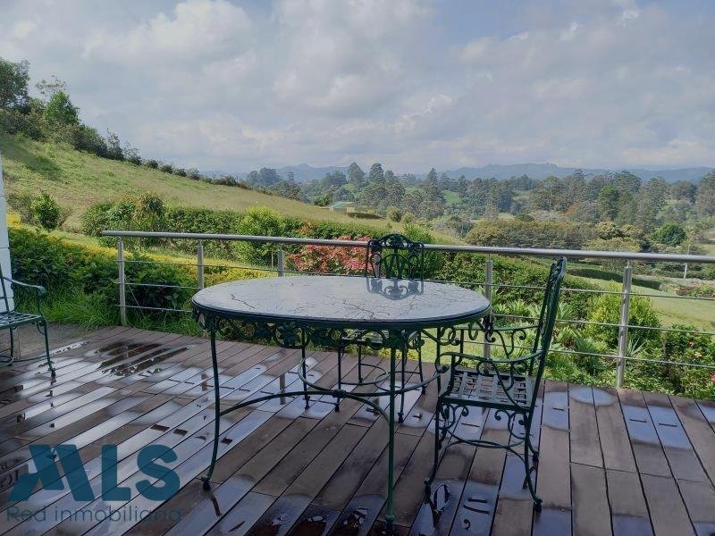 House in El Carmen, Carmen de Viboral, Colombia 4 - 16208542