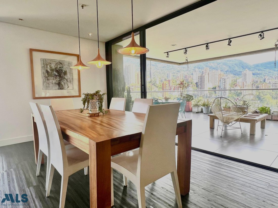 Apartment in Medellín, Antioquia, Colombia 4 - 16208640