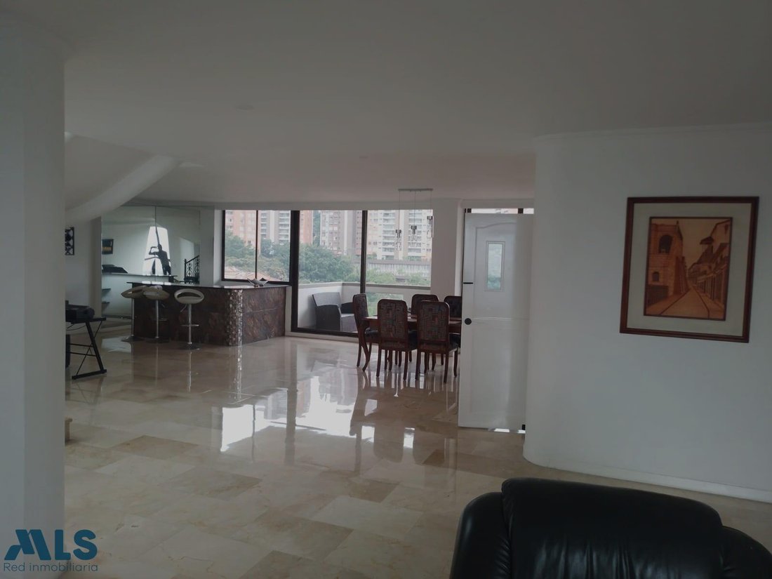 Apartment in Medellín, Antioquia, Colombia 4 - 16208399