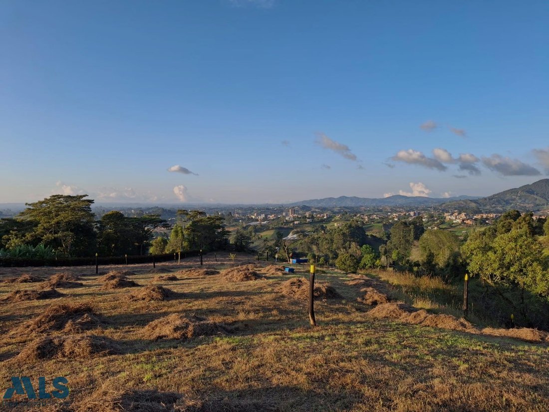 Land in El Carmen, Carmen de Viboral, Colombia 3 - 16208287