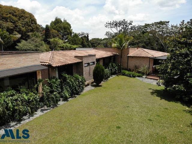 House in Medellín, Antioquia, Colombia 1 - 16208788