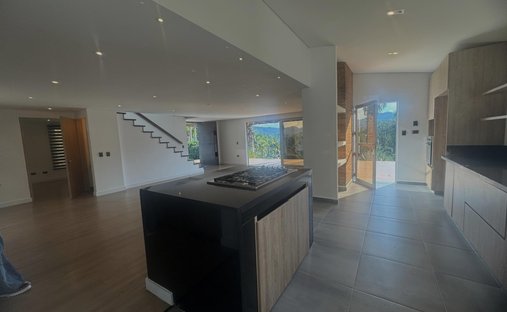 Casa en Rionegro, Antioquia, Colombia 1