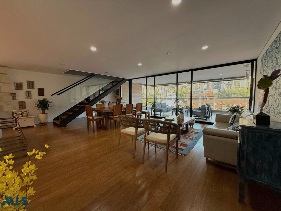Apartment in Medellín, Antioquia, Colombia 3 - 16208373