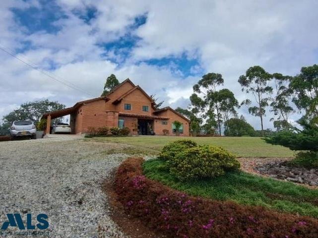 House in Rionegro, Antioquia, Colombia 2 - 16208771