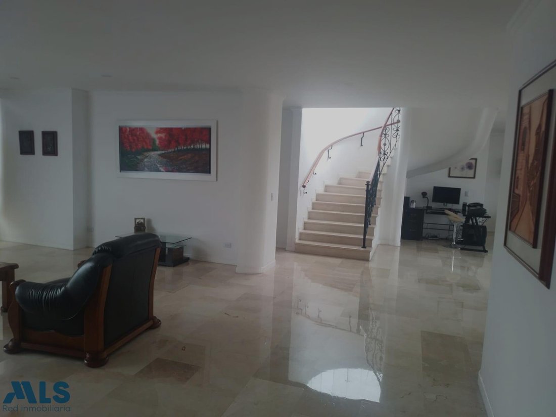 Apartment in Medellín, Antioquia, Colombia 3 - 16208399