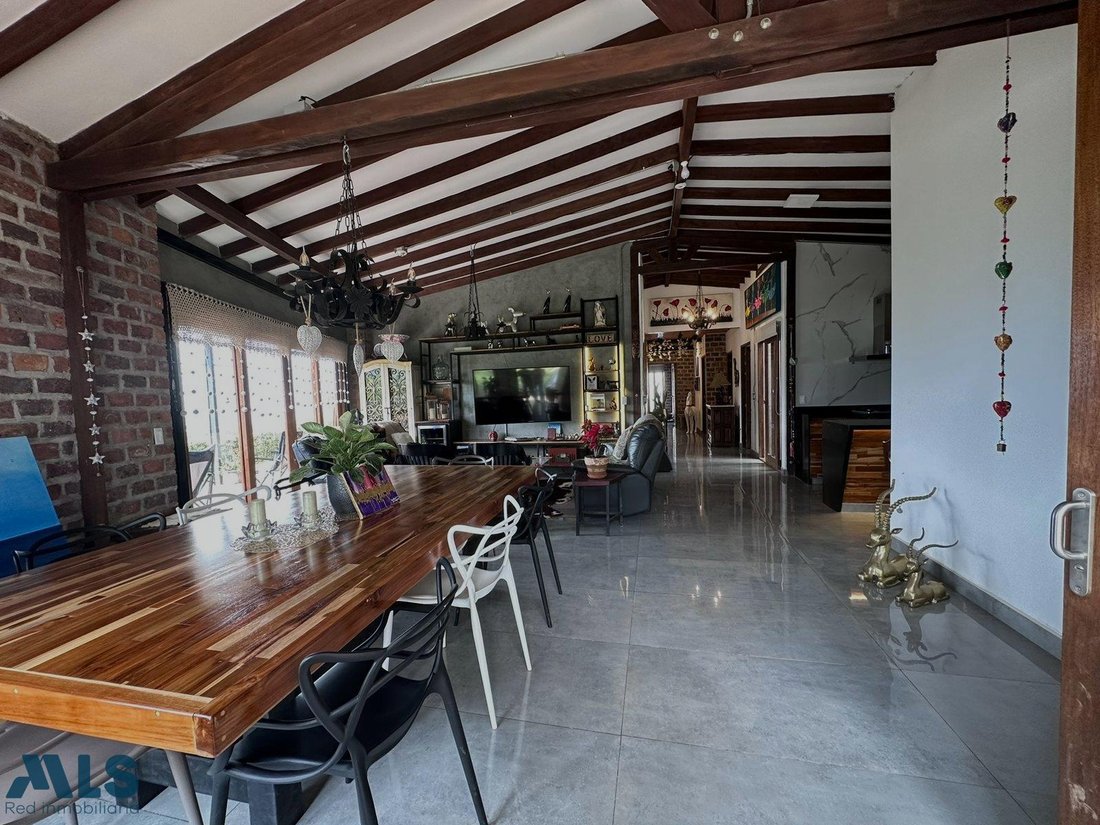 House in Sabaneta, Antioquia, Colombia 1 - 16208305