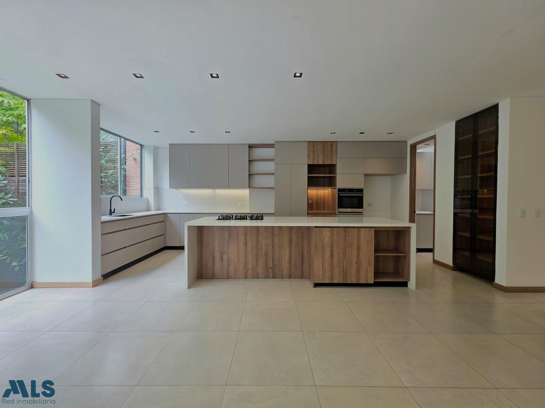 House in Envigado, Antioquia, Colombia 4 - 16208857