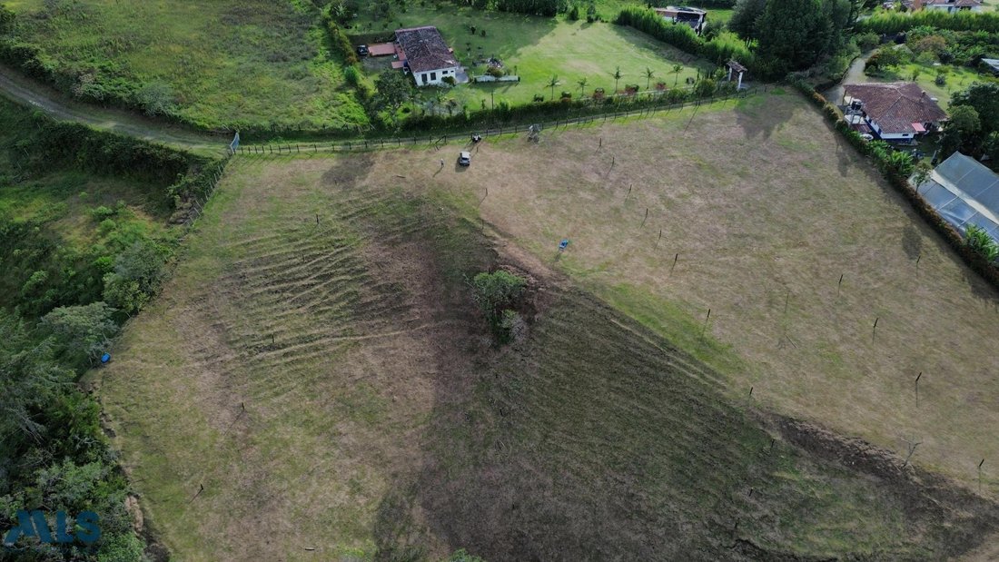 Land in El Carmen, Carmen de Viboral, Colombia 1 - 16208287