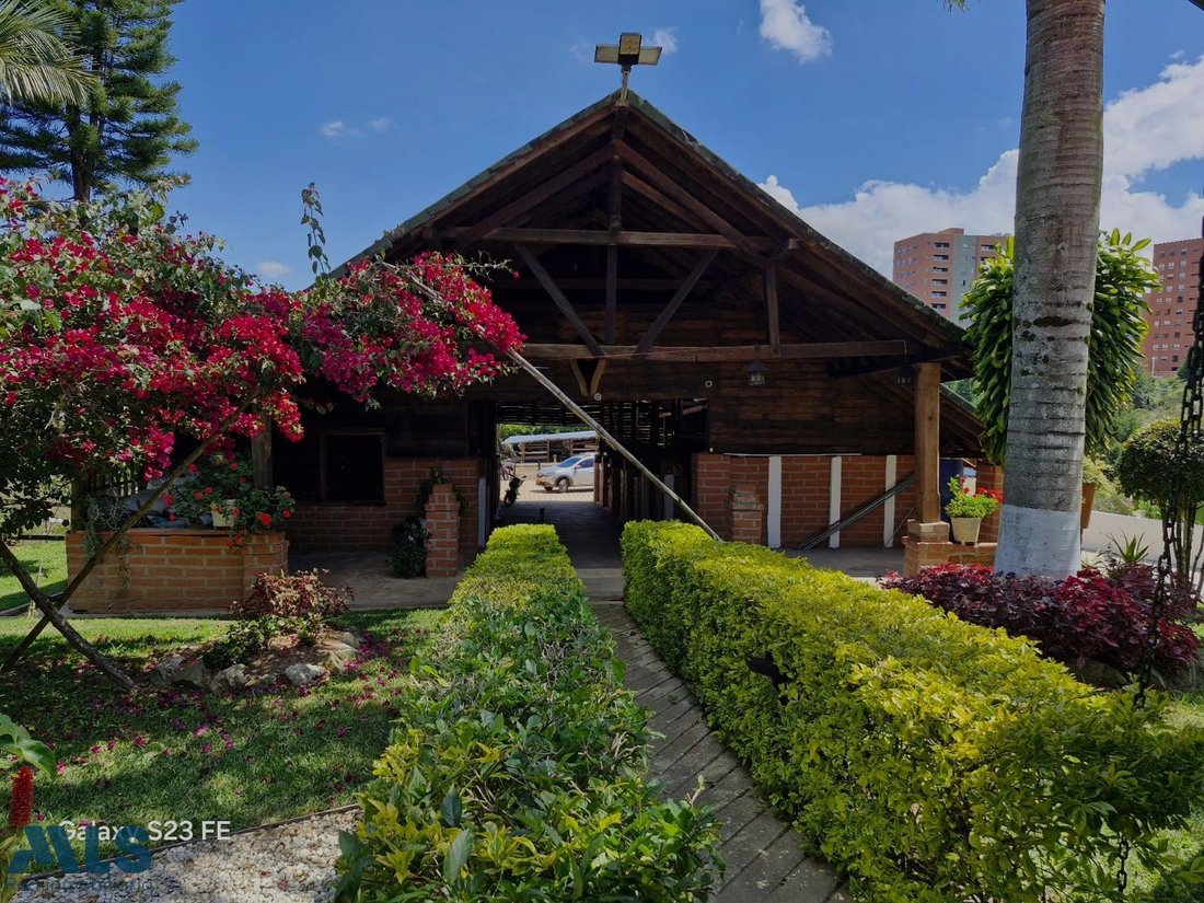 House in Rionegro, Antioquia, Colombia 3 - 16208775